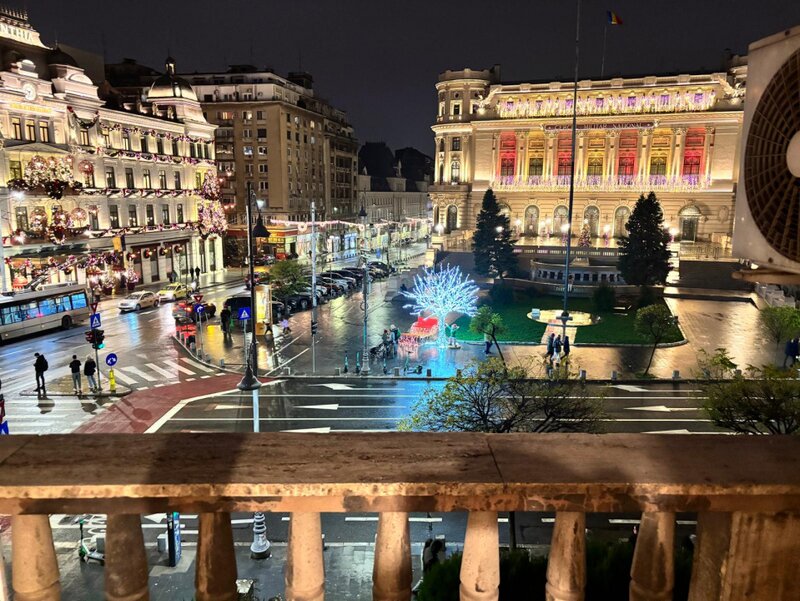 Universitate, Calea Victoriei, bloc Romarta inchiriere 3 camere renovat